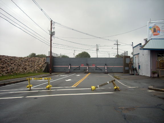 Hurricane Barrier Cove Rod New Bedford- hurricane Irene Aug 28, 2011 - www.WhalingCity.net